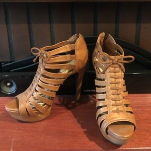 Jessica Simpson heels